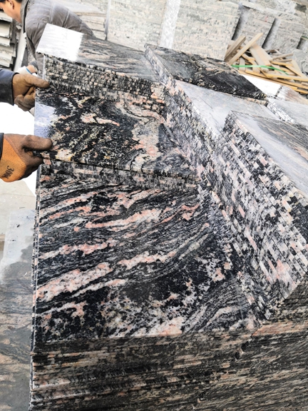 Dragon Red Granite Slabs Chinese Gniess 