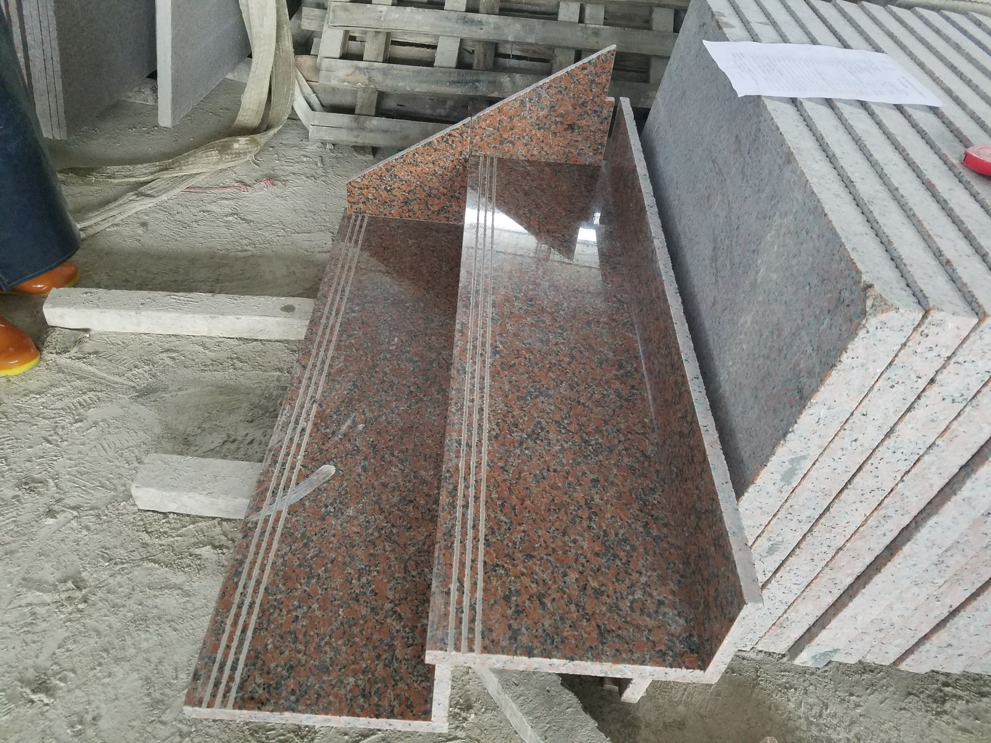 G562 Maple Red Chinese Red Granite Slabs Good Price